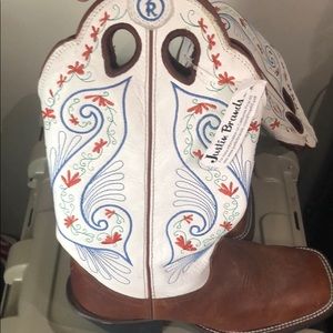 Justin cowboy boots
